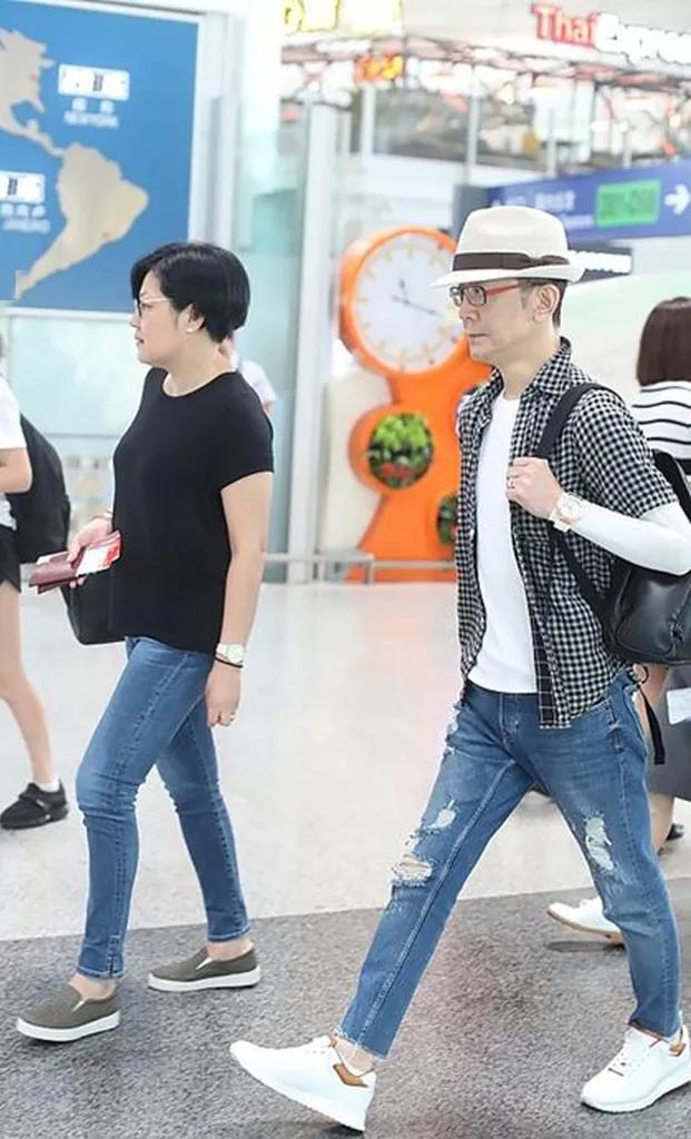 哈文李咏最后时刻,哈文短发与李咏合影