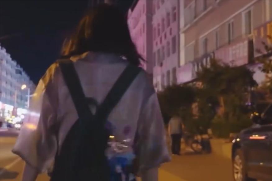 90后聋哑情侣,90后小夫妻异地恋