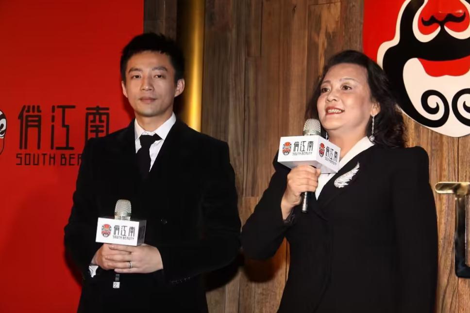 赚钱最狠的女人是什么样的,全球最狠的女人一个月挣10亿