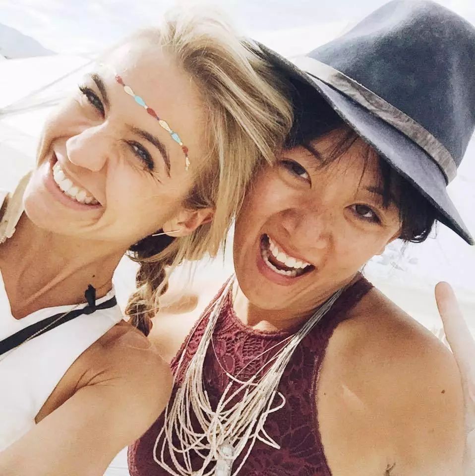 留美中国人在伦敦参与创立的服装品牌ADAY