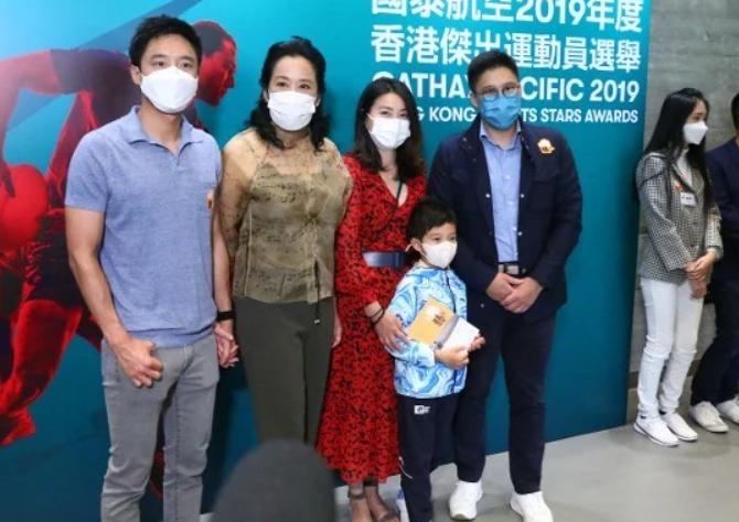 霍英东长子将从香港足协退休，接班人不是霍启刚而是他的弟弟