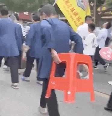 鏉戣秴鐏垎鐜板満,鏉戣秴鐏垎