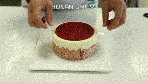 夏洛特公主蛋糕,草莓夏洛特慕斯蛋糕