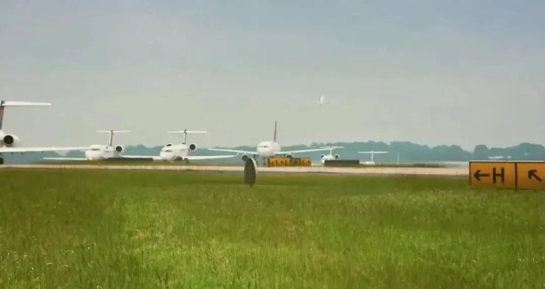 为什么国内机场都是以区命名的,机场起名