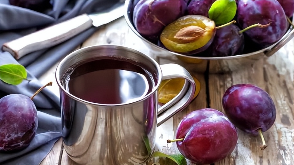 西梅汁可以通便吗会影响什么,西梅汁可以改善便秘吗女性