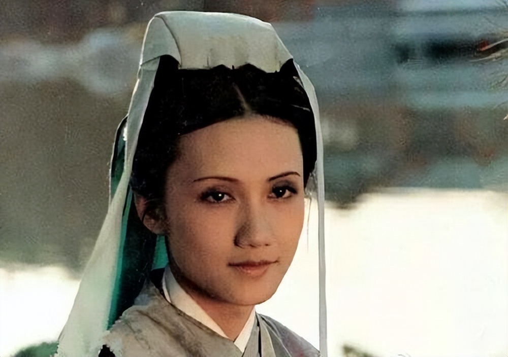 红楼梦中对奢华场景的描写,红楼梦所有隐喻名字