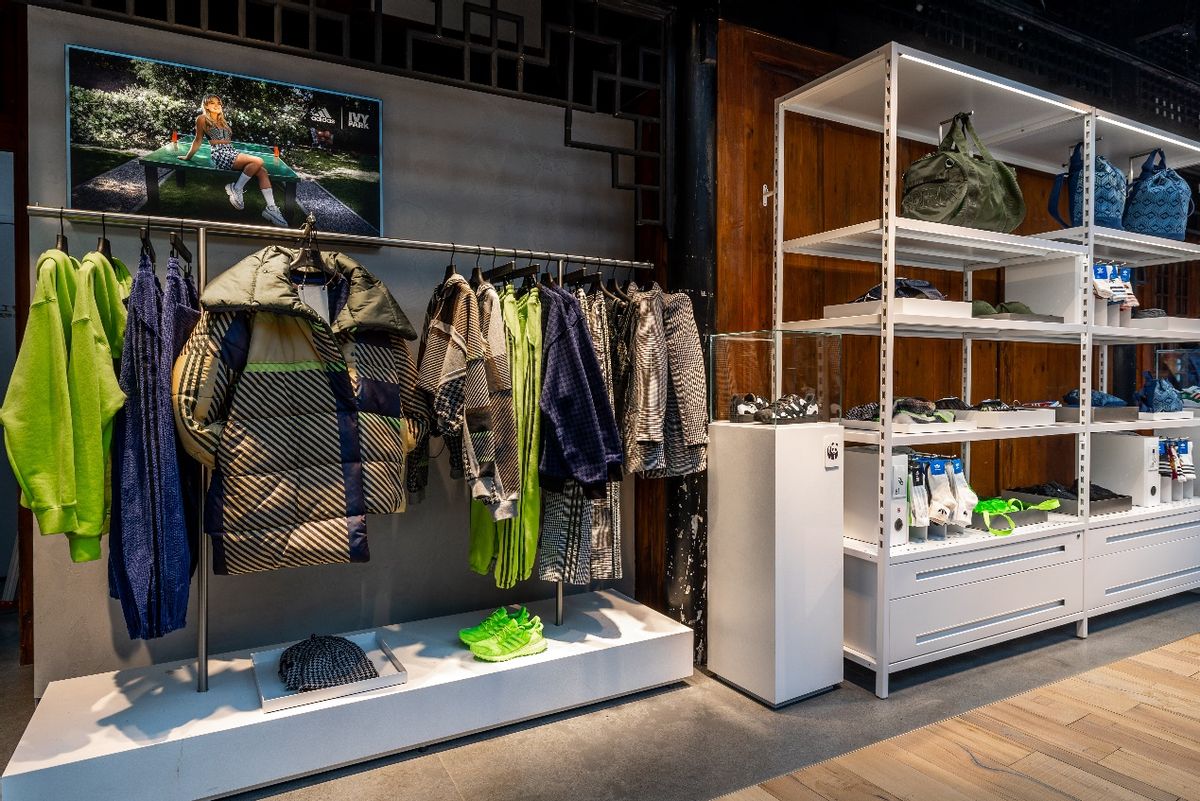 adidas官方旗舰店 三叶草 (adidas三叶草官方旗舰店西安)