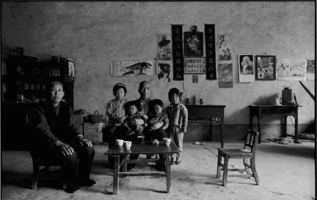 鏃ュ啗渚靛崕鍏借,鏃ユ湰渚靛崕鍏借鐓х墖