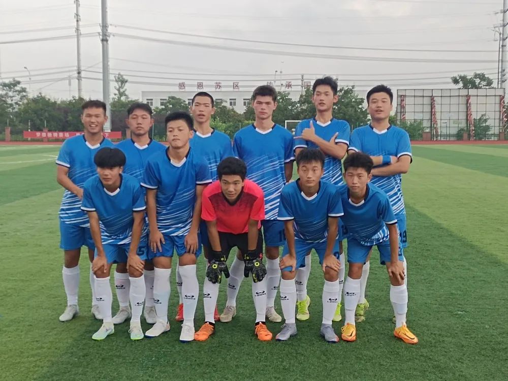 绿茵场上展风采足球小将创佳绩,2020-2021湖北青少年校园足球联赛