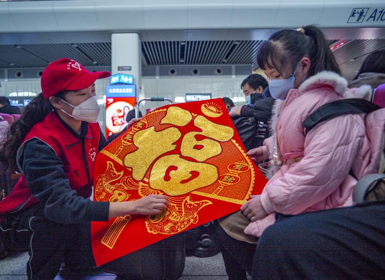 太铁春运创单日旅客发送纪录,2024年铁路春运加开旅客列车多少