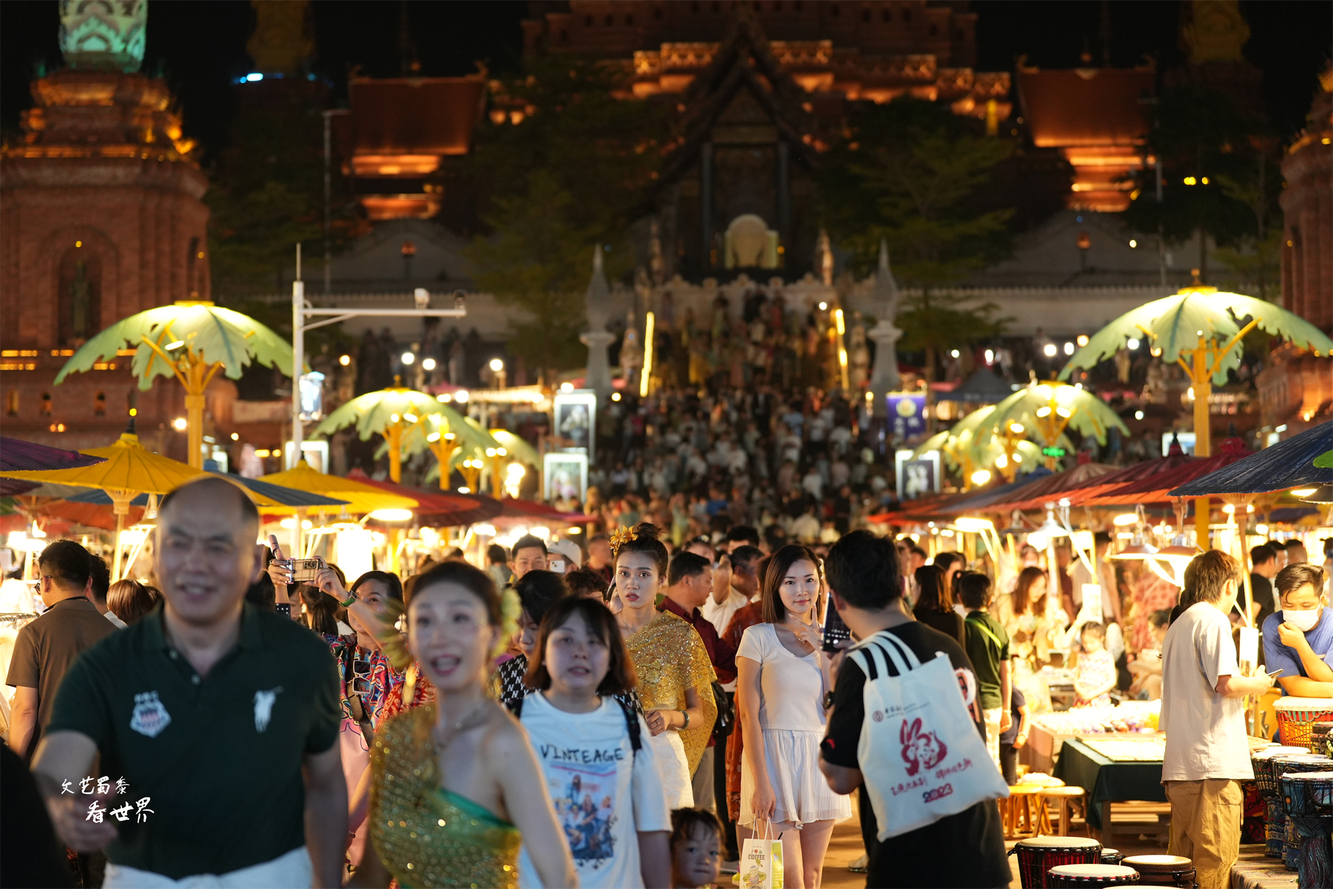 星光夜市艺术旅拍,西双版纳星光夜市拍照攻略