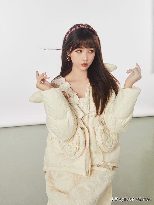 三木短款羽绒服,三木冬天羽绒服的穿搭