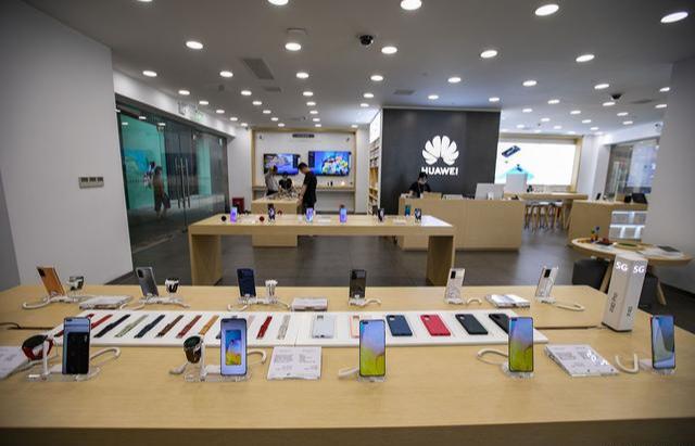 网购手机和线下买手机区别,网上手机和实体店手机质量一样吗