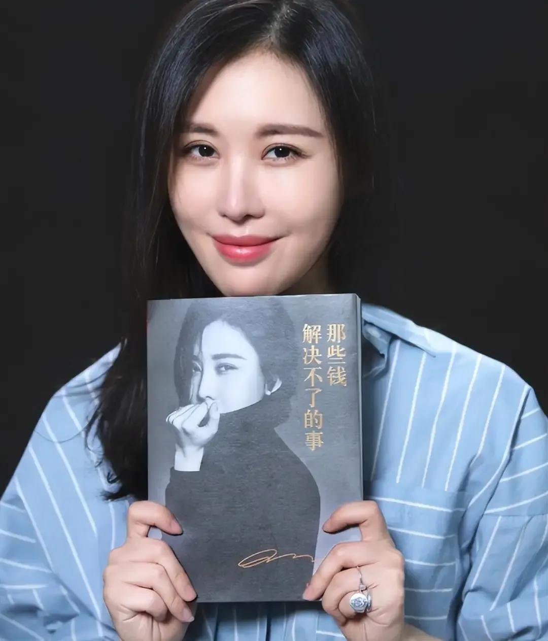 别再瞎操心了，王石与田朴珺这对“父女恋”早已活成了命运共同体