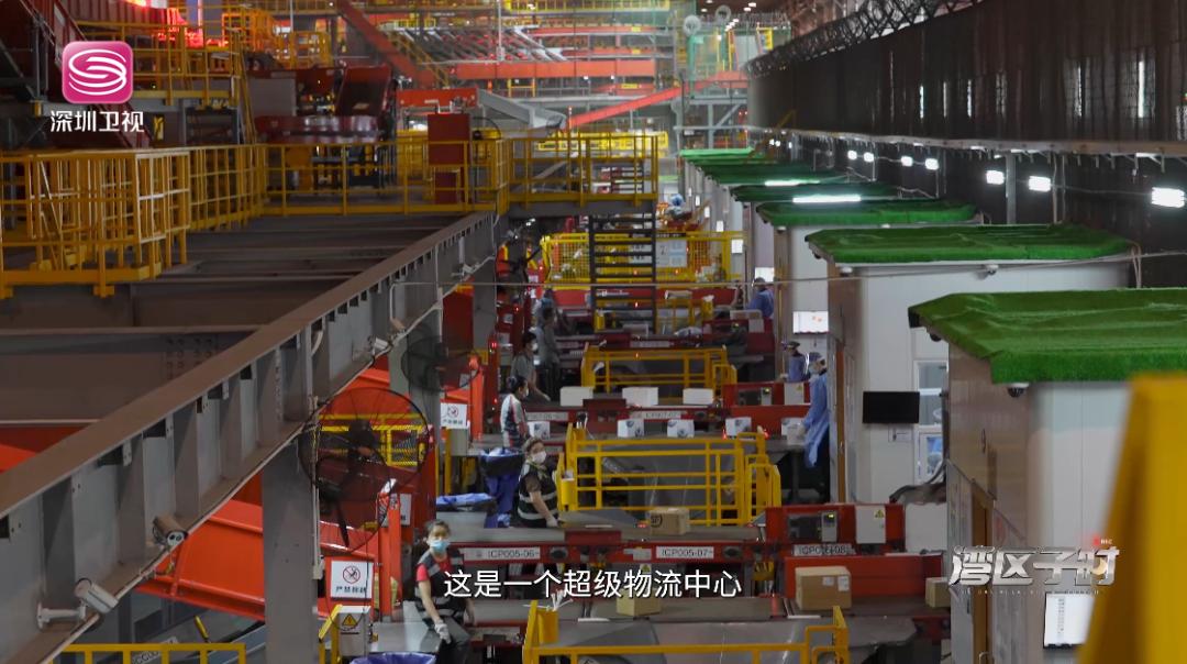 你能更快收到包裹,多亏了这位快递小哥!他每年为顺丰省下超百万元