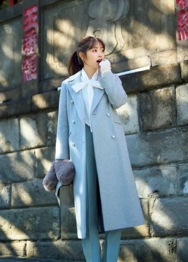 y2k风格服饰,y2k饰品设计