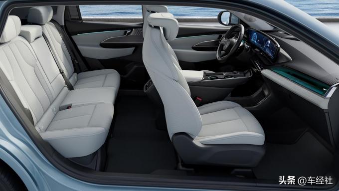 合资大厂放大招，别克E5：20.89万起售，新势力还有活路吗？