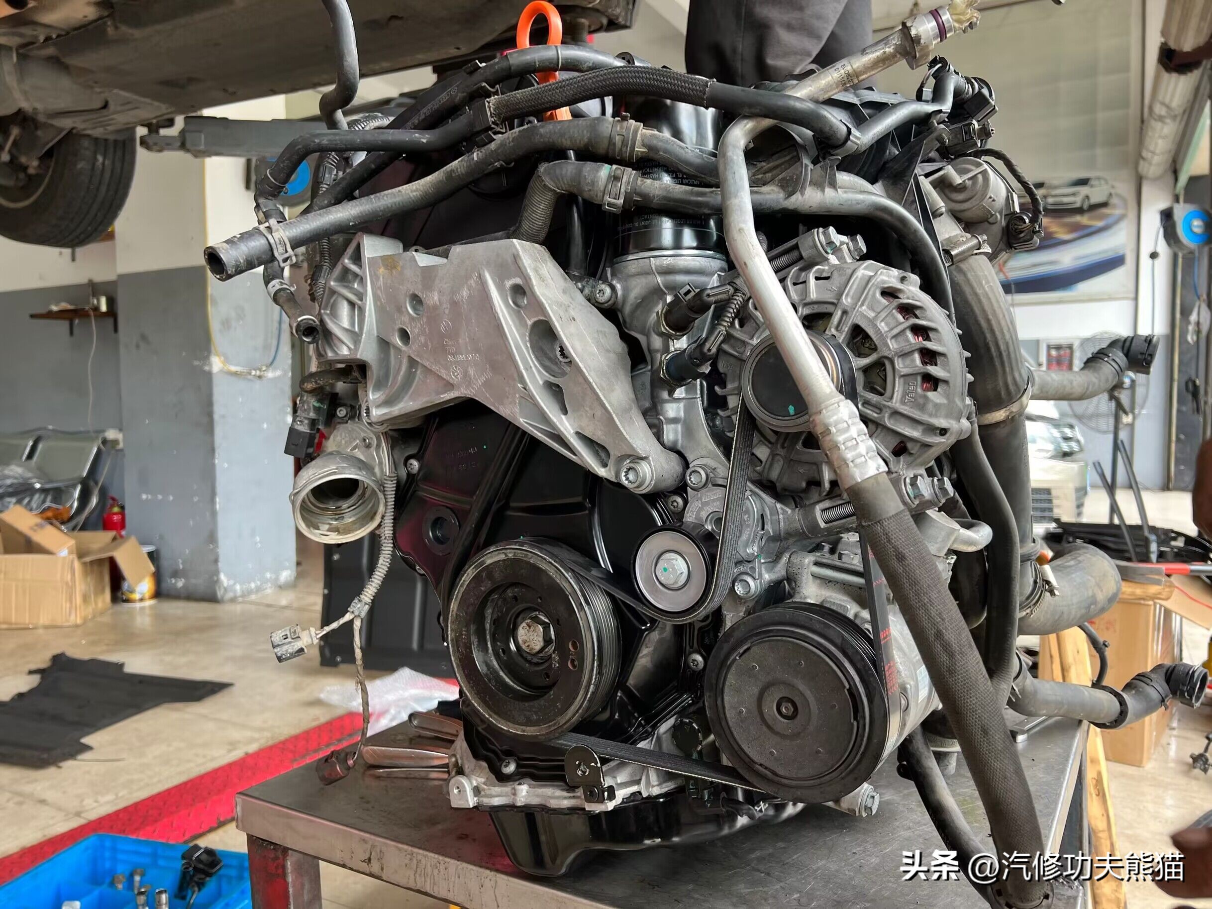奥迪q3修车,奥迪q3烧机油大修发动机