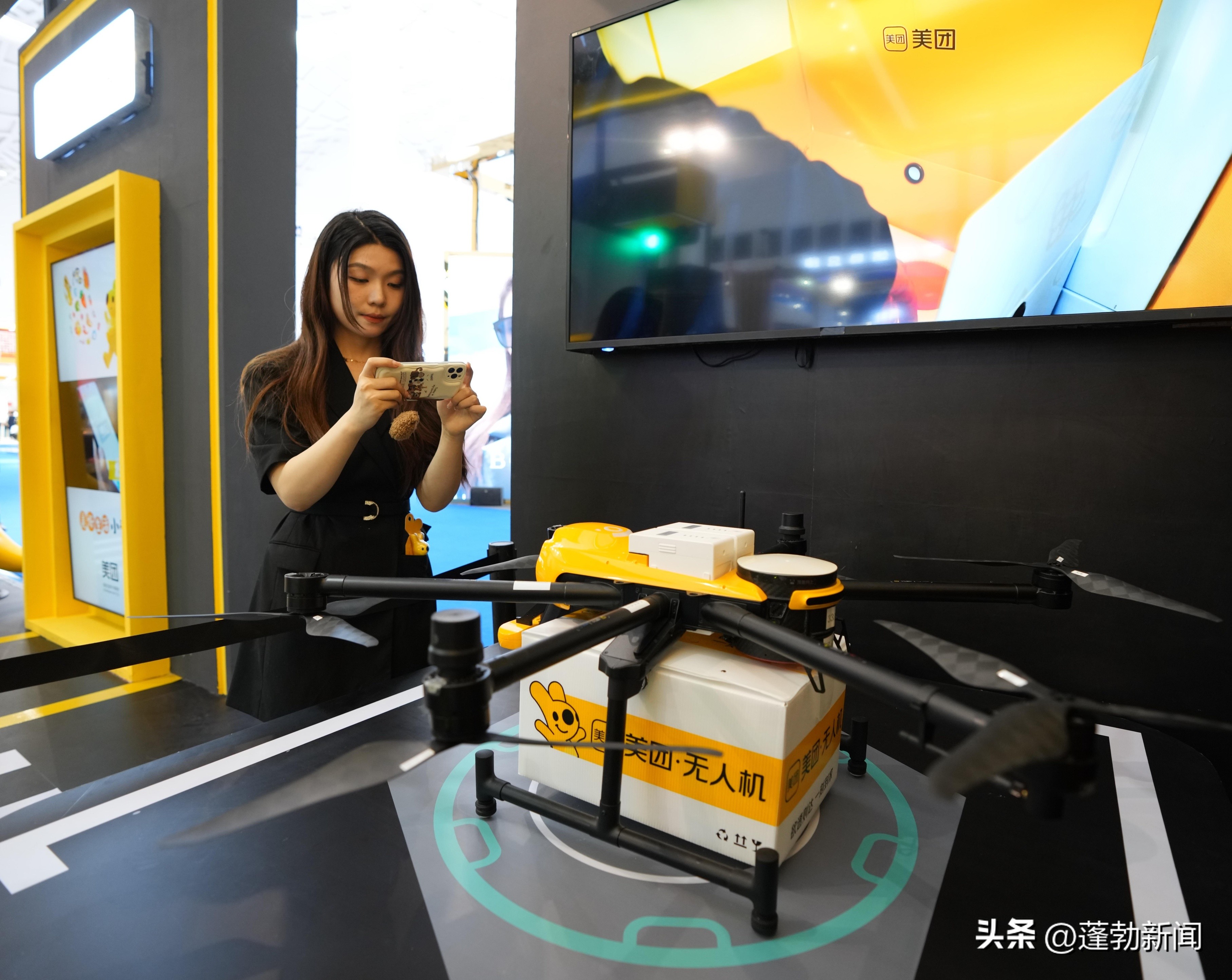 扎根线下服务实体,深耕实体店助力客户创造业绩