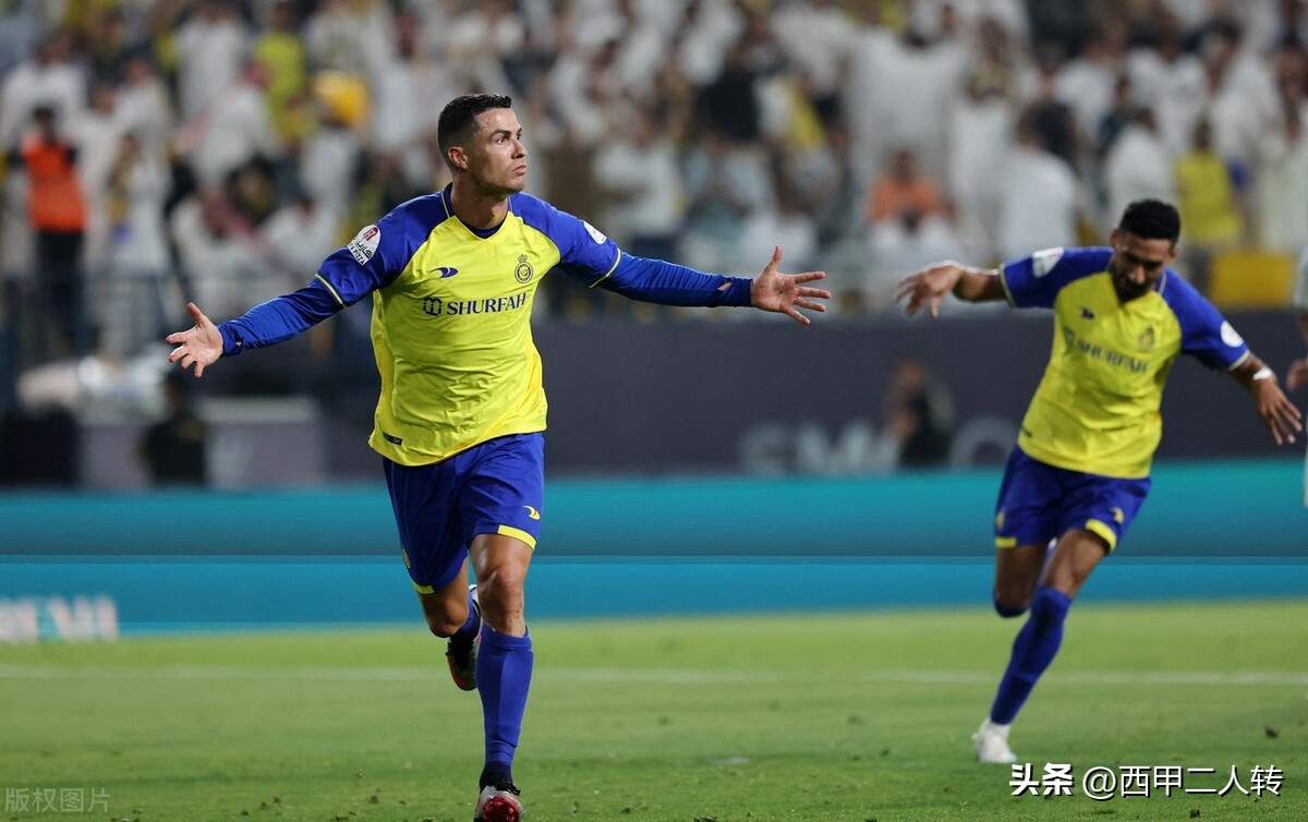 曼联对阵热刺c罗远射进球原视频,c罗绝杀比利亚雷亚尔的庆祝动作