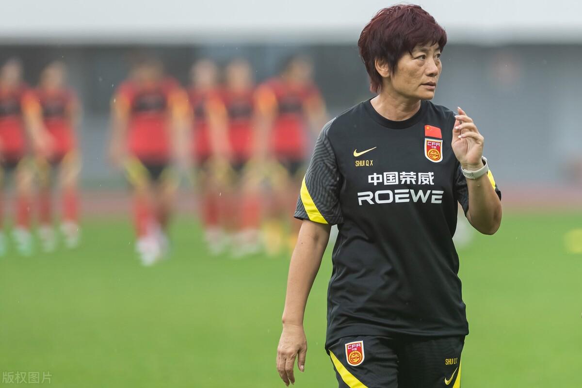 东亚杯对中国香港足球,东亚杯球迷热泪盈眶