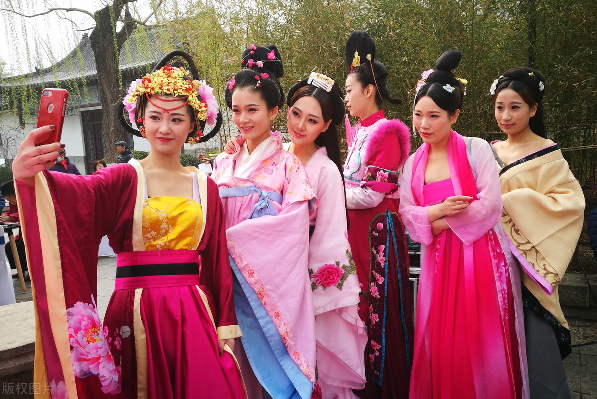 唐玄宗和杨贵妃的爱情故事电影,杨贵妃和唐玄宗爱情故事动画片