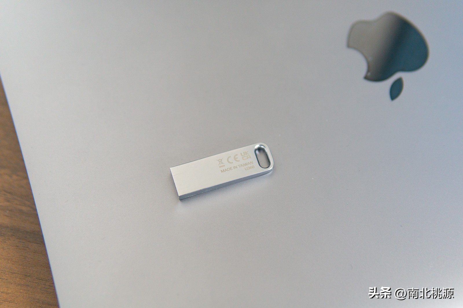 传输速度快的移动固态硬盘,耐用颜值高传输快的移动固态硬盘