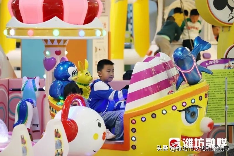 用“文化+”穿针引线，打造“新华新阅广场”IP