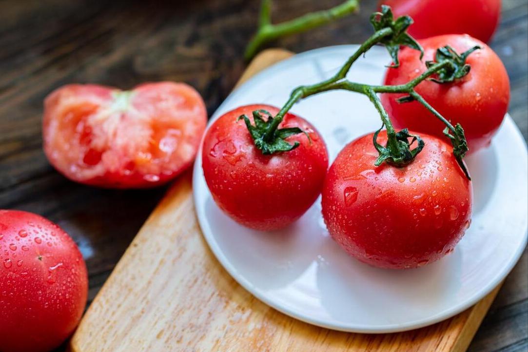生菜低脂美味减肥必备,减脂蔬菜沙拉西兰花生菜