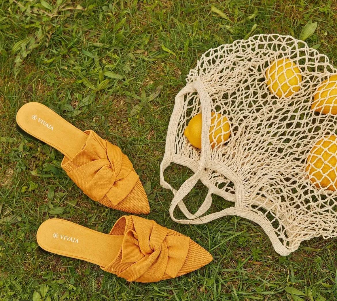 脚宽胖适合穿什么鞋凉鞋,脚胖脚宽穿什么样的凉鞋显脚瘦