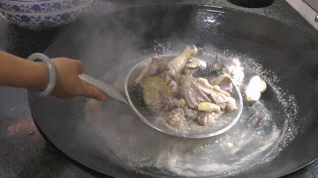 云南红菇好吃吗,云南山野红菇