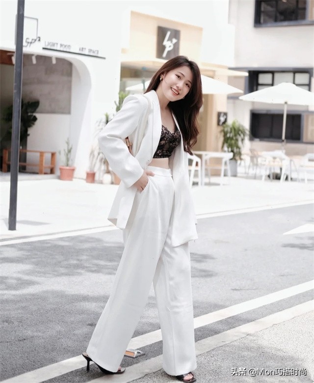 夏天白色衣服配什么文胸,不同上衣不同文胸怎么搭配