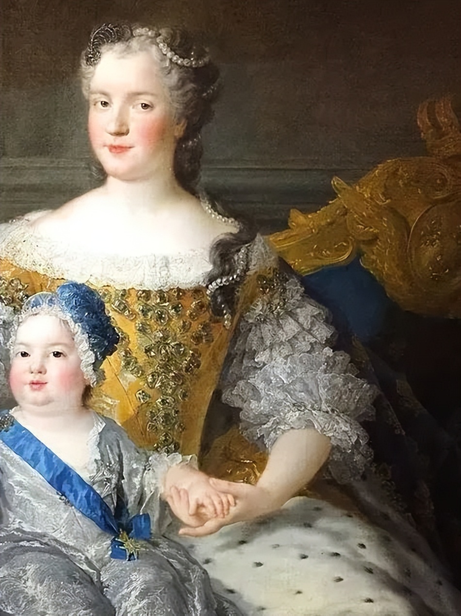 法国珠宝值得买吗,法国王室的王冠和首饰