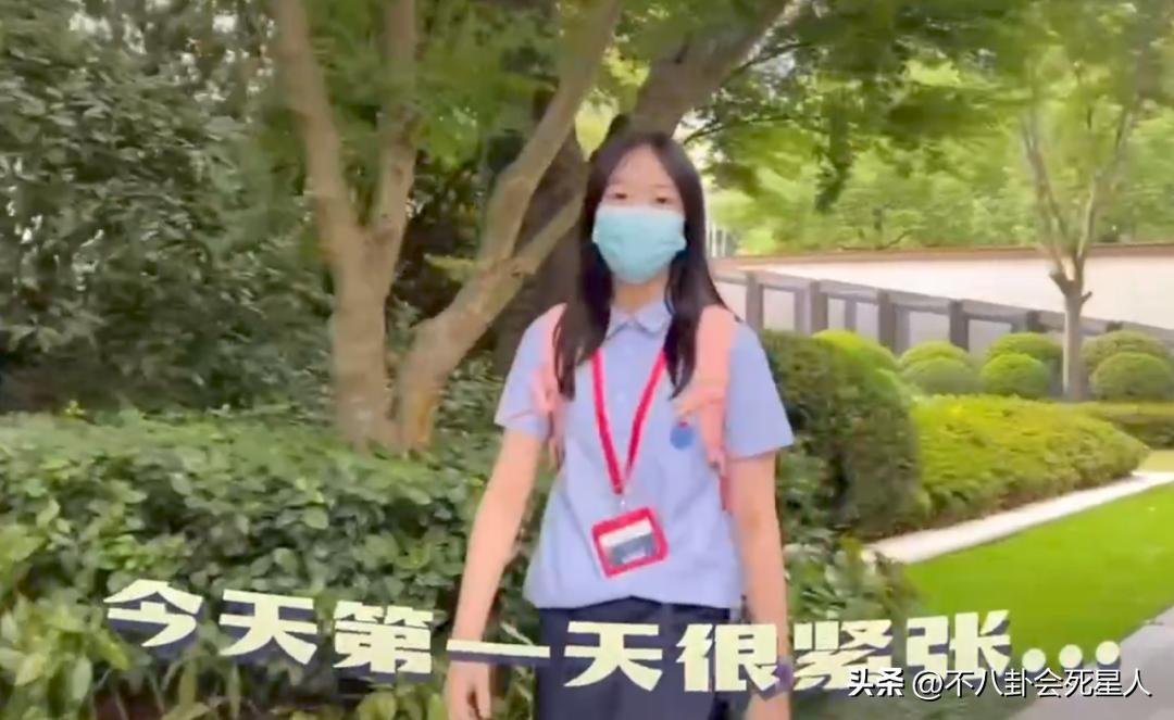 吴尊在自家豪宅为老婆与儿子庆祝,吴尊晒10岁女儿照片