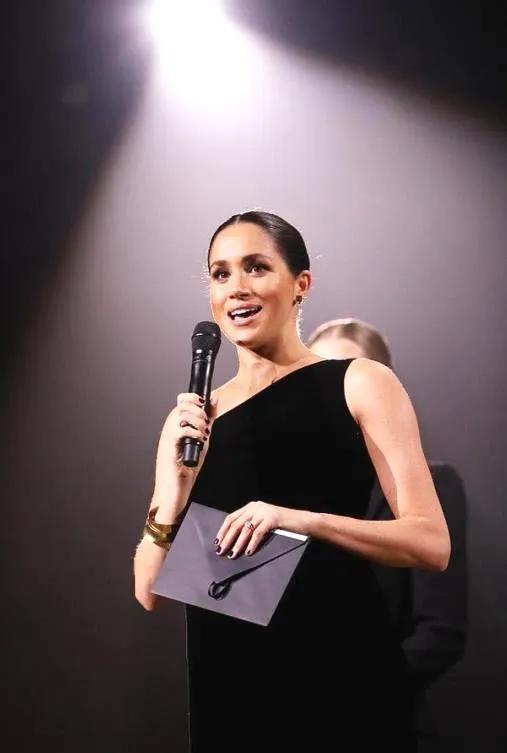 王室媳妇和梅根,哈里梅根和美国王室