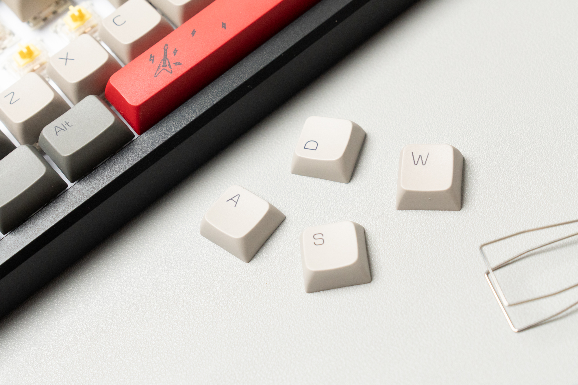 黑爵ak692机械键盘测评,黑爵的机械键盘怎么样值得买吗