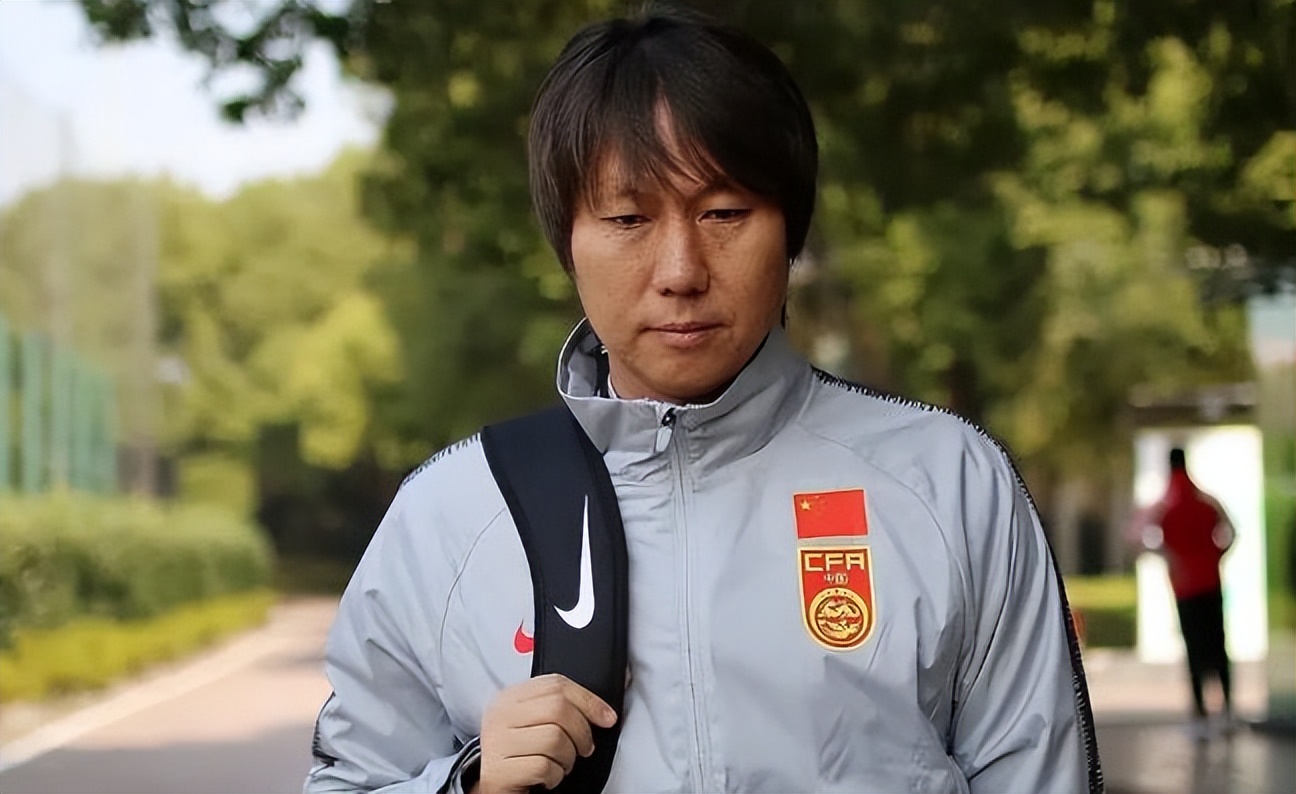 成都蓉城主教练换了吗,现今成都蓉城主教练是谁