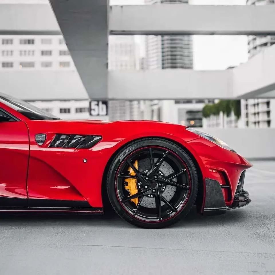 法拉利0-200加速10秒,法拉利新款V12