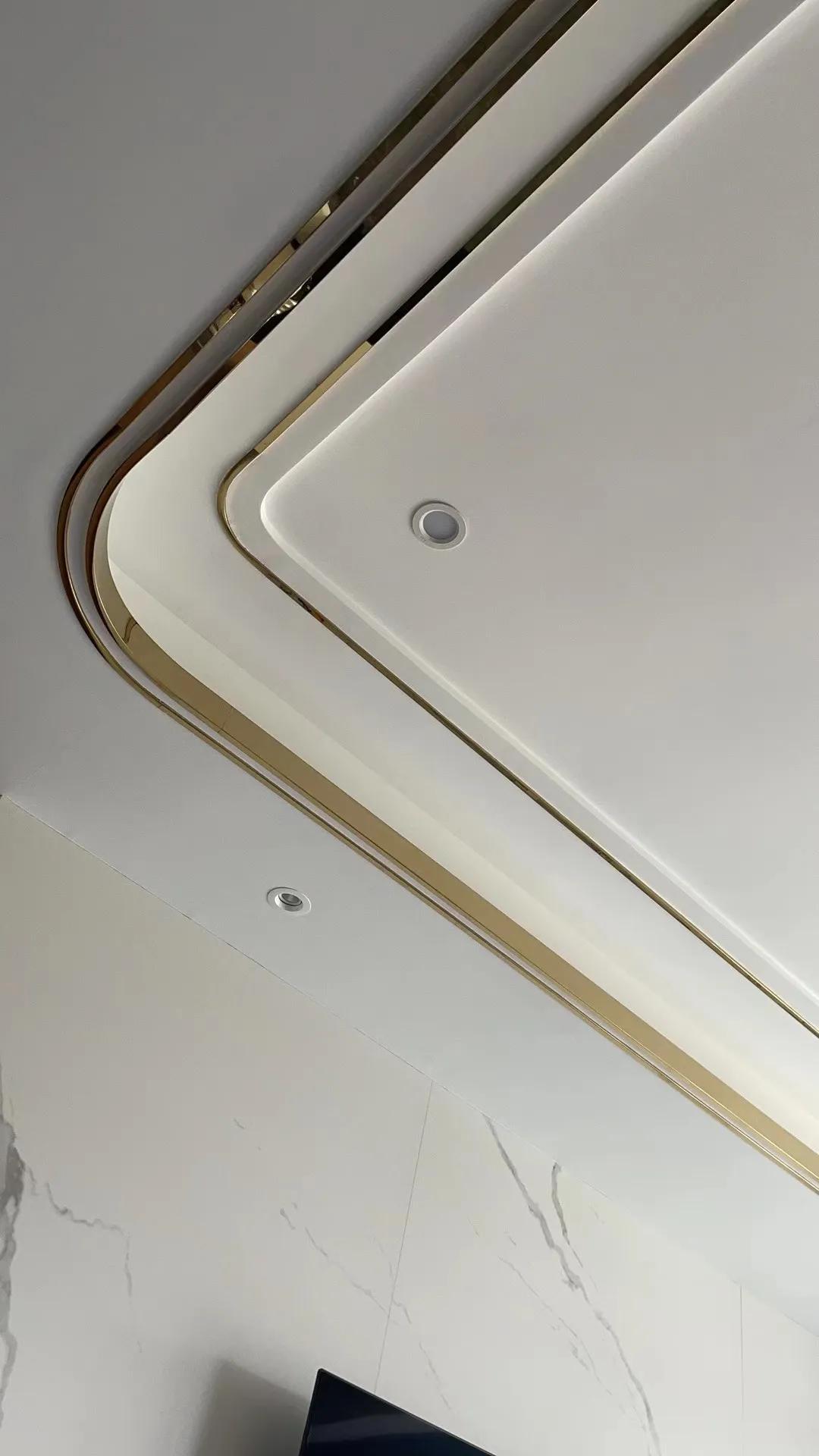 弧形背景墙弧形门套,客厅不锈钢窄边门套造型效果图