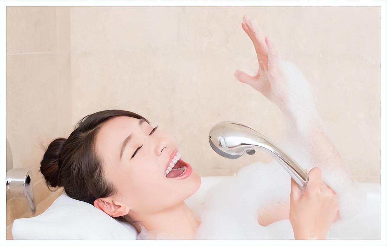 洗澡时毛发掉怎么回事,洗澡的时候老是掉头发怎么办