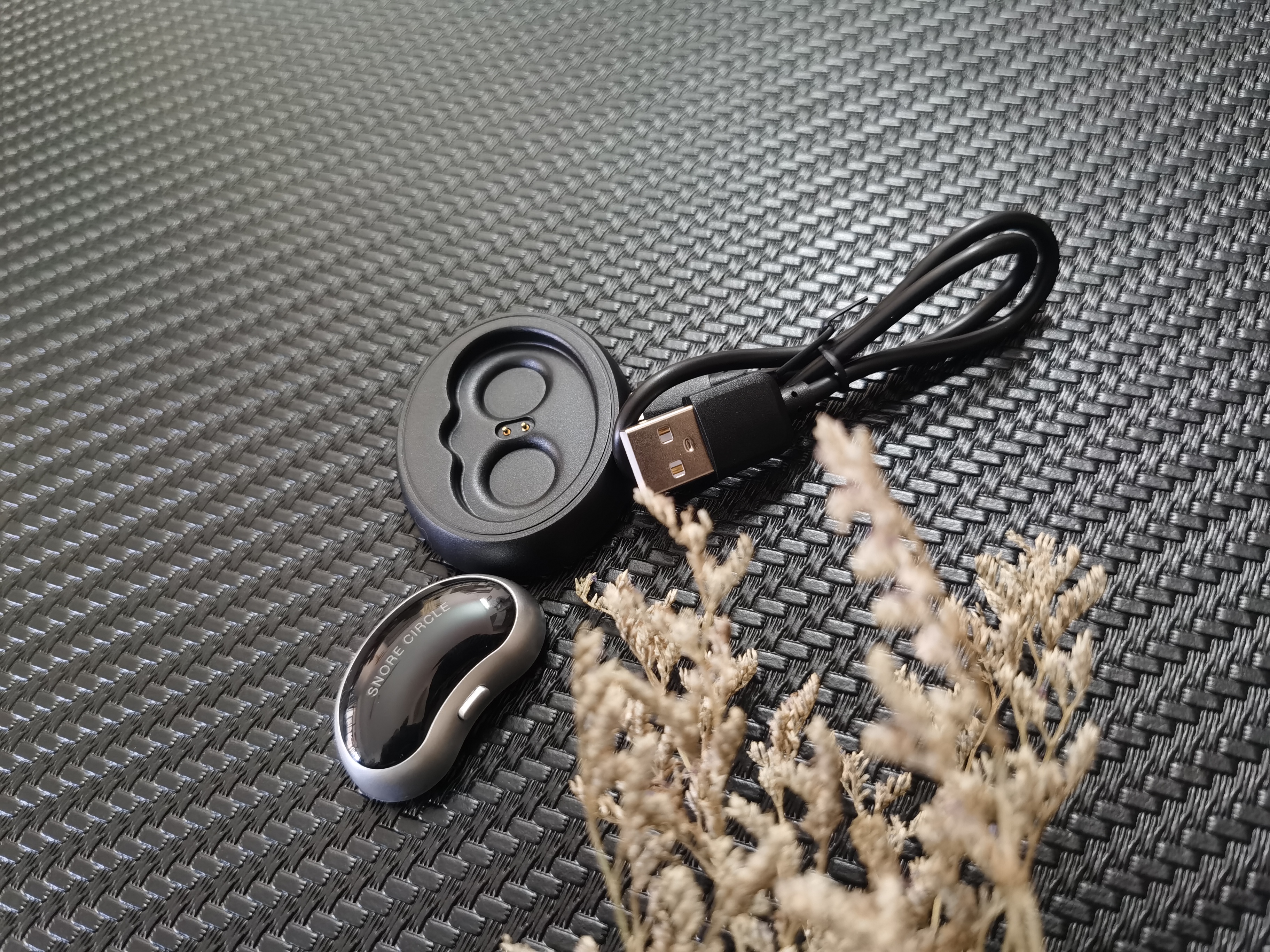 打呼噜止鼾器测评,智能止鼾神器有用吗视频