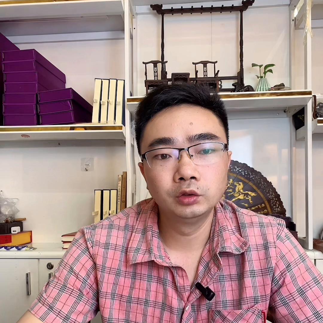 非国标红木材质的家具分类，虽多数不及国标红木材质稳定，...