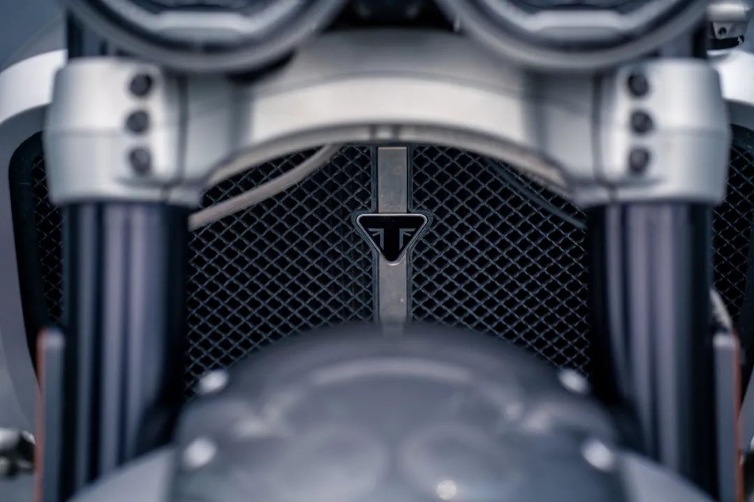 凯旋火箭3优缺点,火箭凯旋3新款试驾