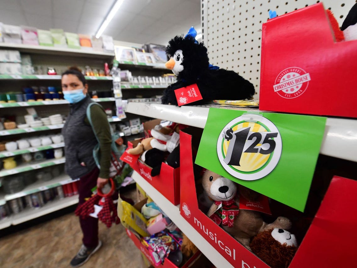 美国消费降级,消费降级人们的表现