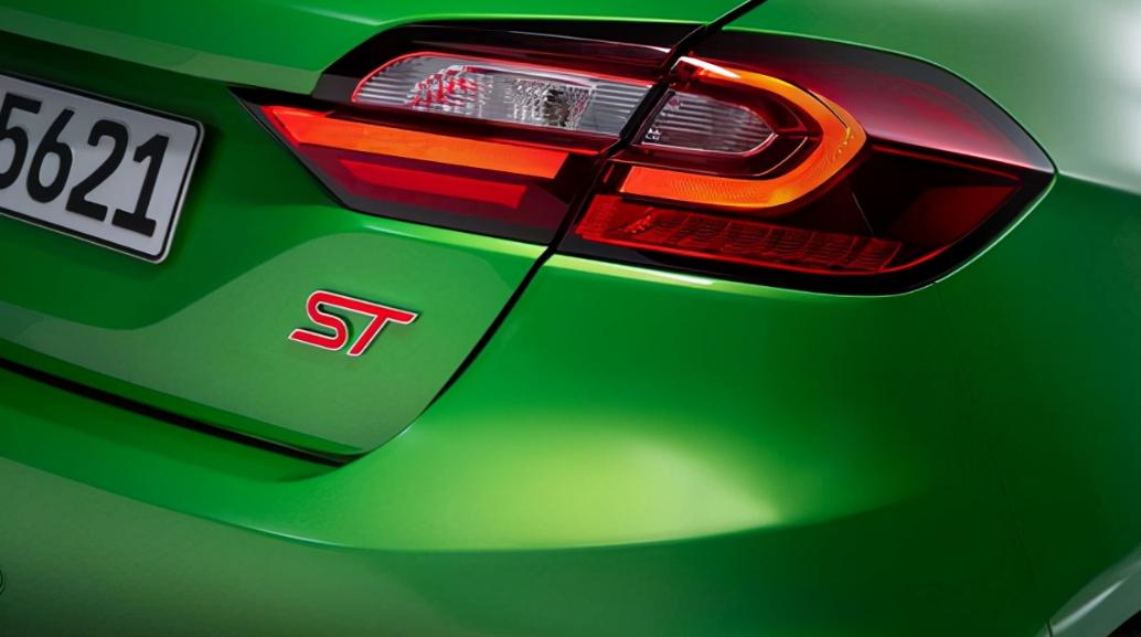 福特嘉年华st小钢炮,2022款福特小钢炮嘉年华