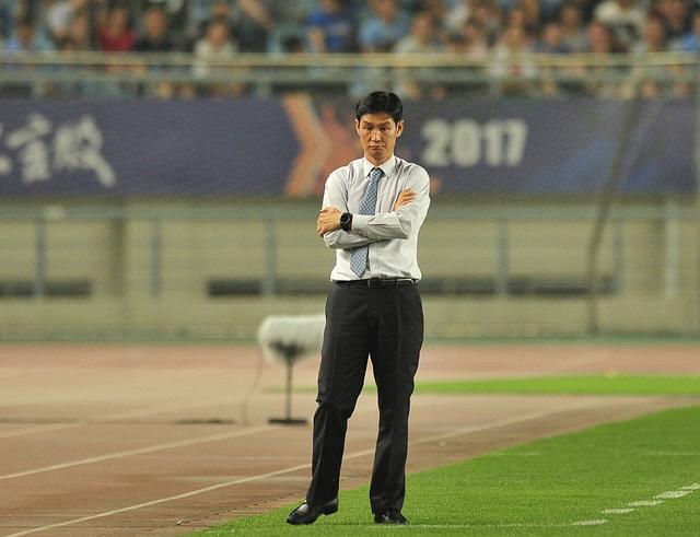 全华班之王!4轮不败+拿下6分,从降级到就压着打,教练神似胡歌