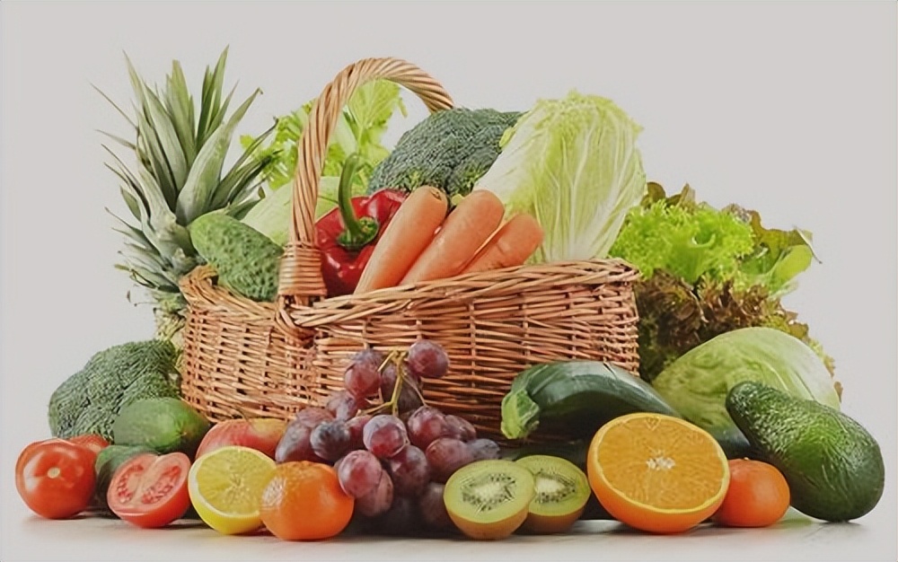 身体五个现象说明盐摄入过多,食盐摄入量少身体会出现哪些症状