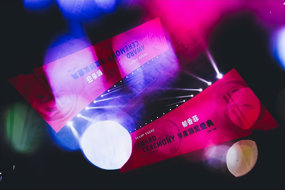 凝聚青春力量奋进新的征程,凝聚青春正能量逐梦扬帆再起航