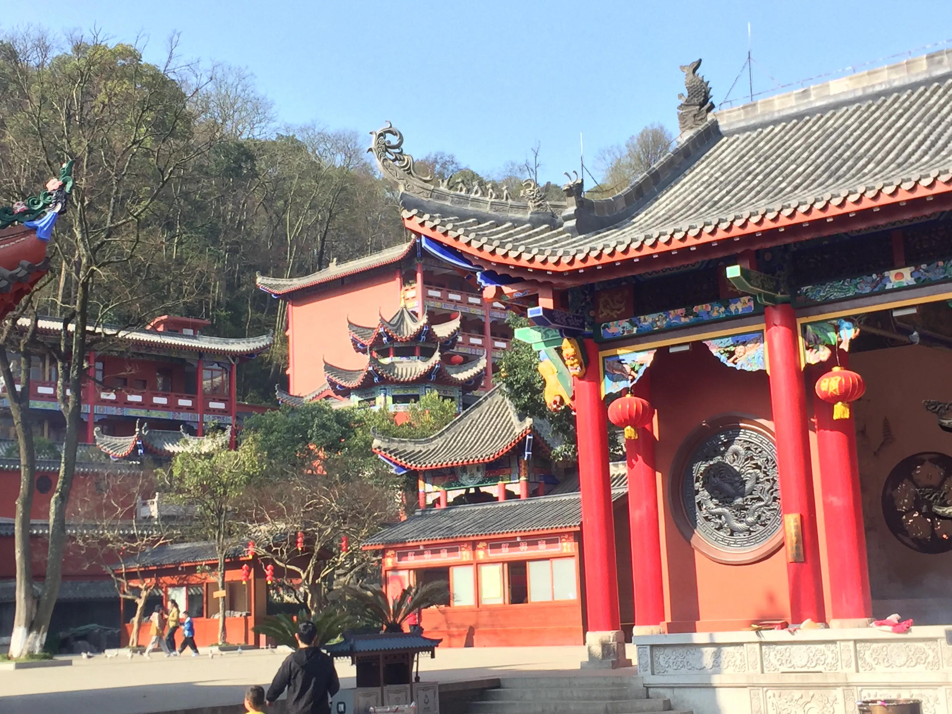 穷游贵阳三天最佳攻略,从贵阳穷游西藏最佳攻略