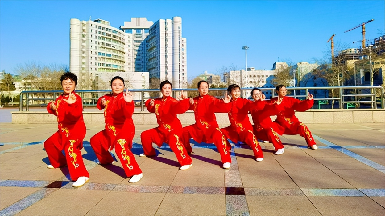 2018年健身气功八段锦比赛,健身气功八段锦六分钟示范